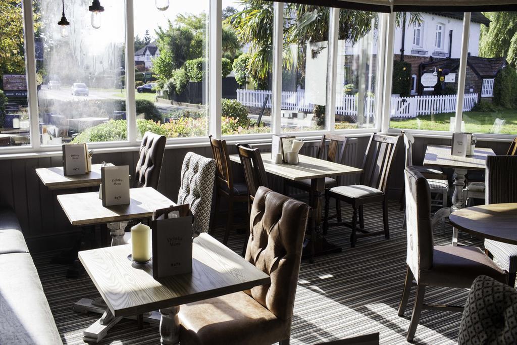 White Rabbit By Chef & Brewer Collection Lyndhurst Exterior foto